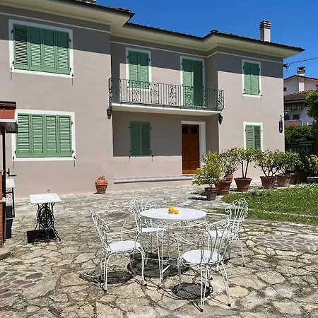 Nyaraló Casa Eda Lucca